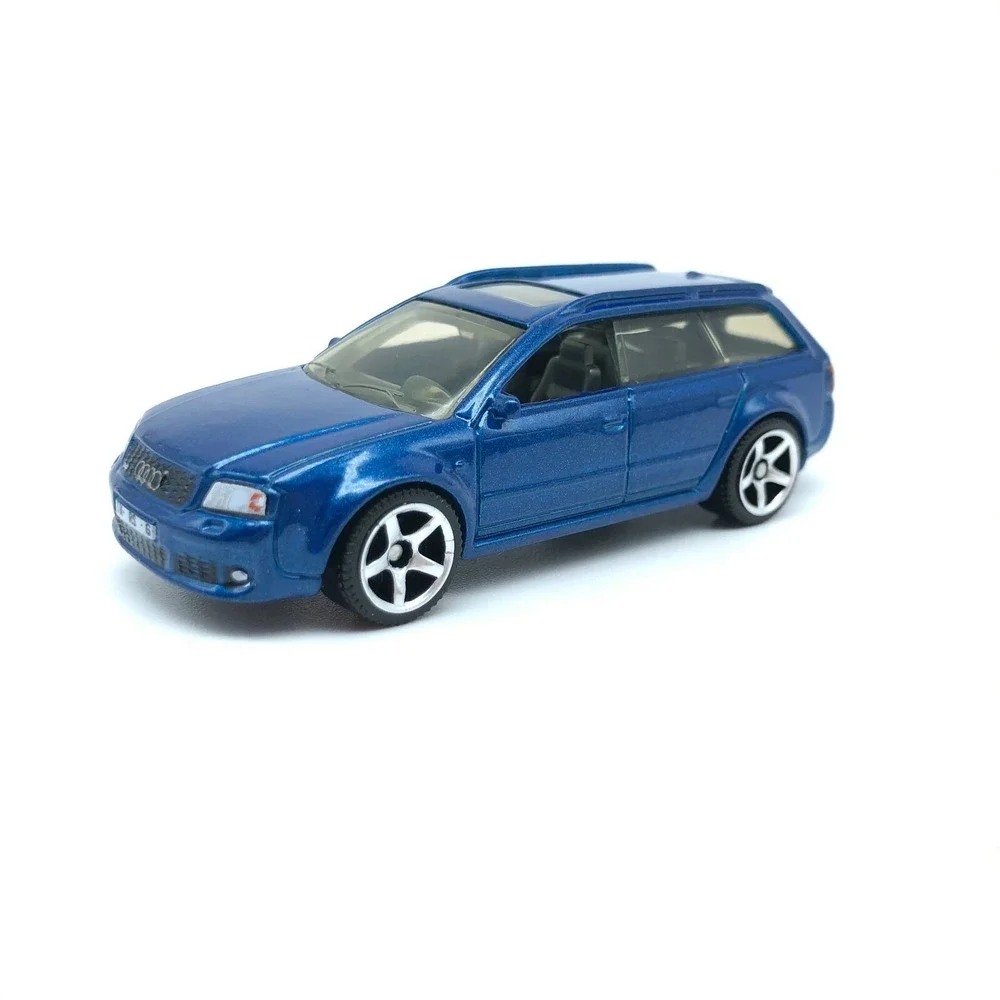 Matchbox 2004 '04 Audi RS 6 Avant Car Wagon Blue Die Cast‎ 1/64 Scale Road Trip